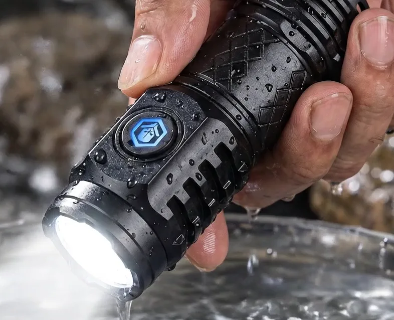TacticalBox Flashlight — durability 9